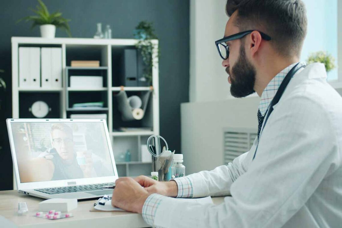 Danskerne tøver: 45 % har aldrig prøvet online lægehjælp