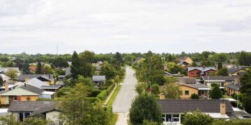 Boligmarkedet vågner i foråret – men udbuddet er stadig lavt