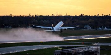 Flyvevejret fylder 100 år: Nøglen til sikker luftfart