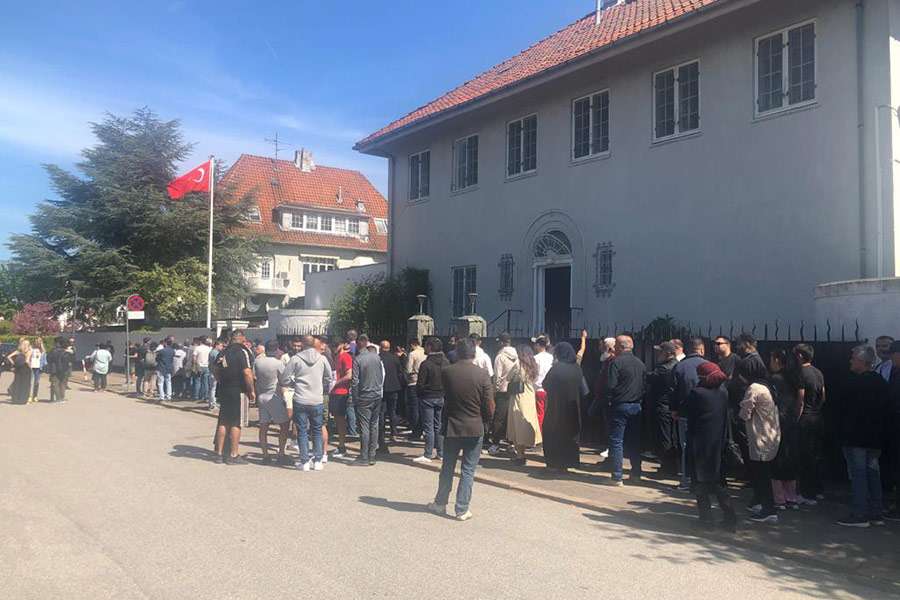 Danimarka’da ikinci tur için oy kullananların sayısı arttı